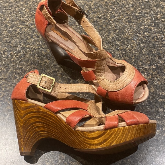 Miz Mooz wedge sandals - Picture 2 of 4